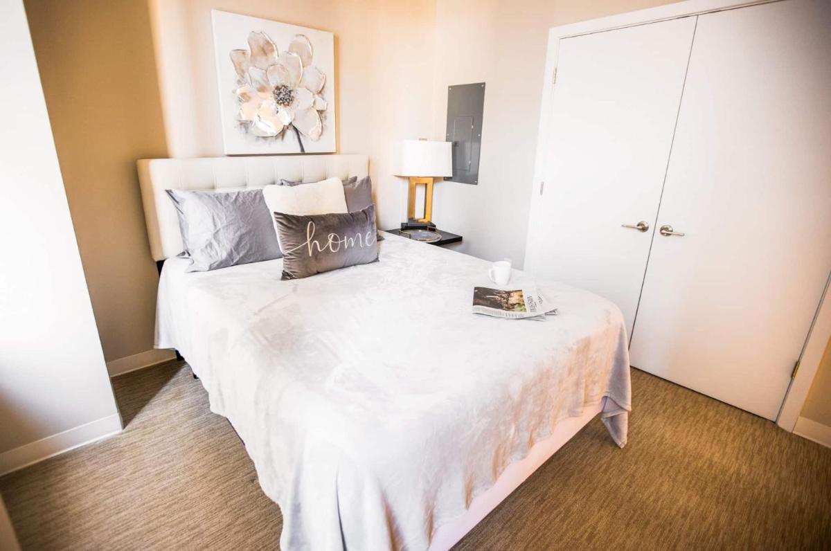 Popular attractions Area Nearby Property